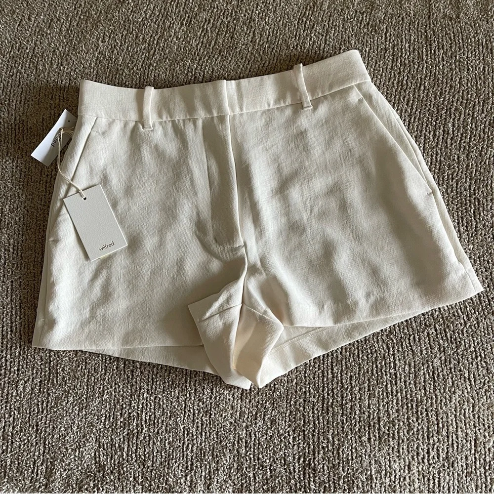❌SOLD❌ NWT Aritzia Wilfred Anthem Short - Picture 1 of 4